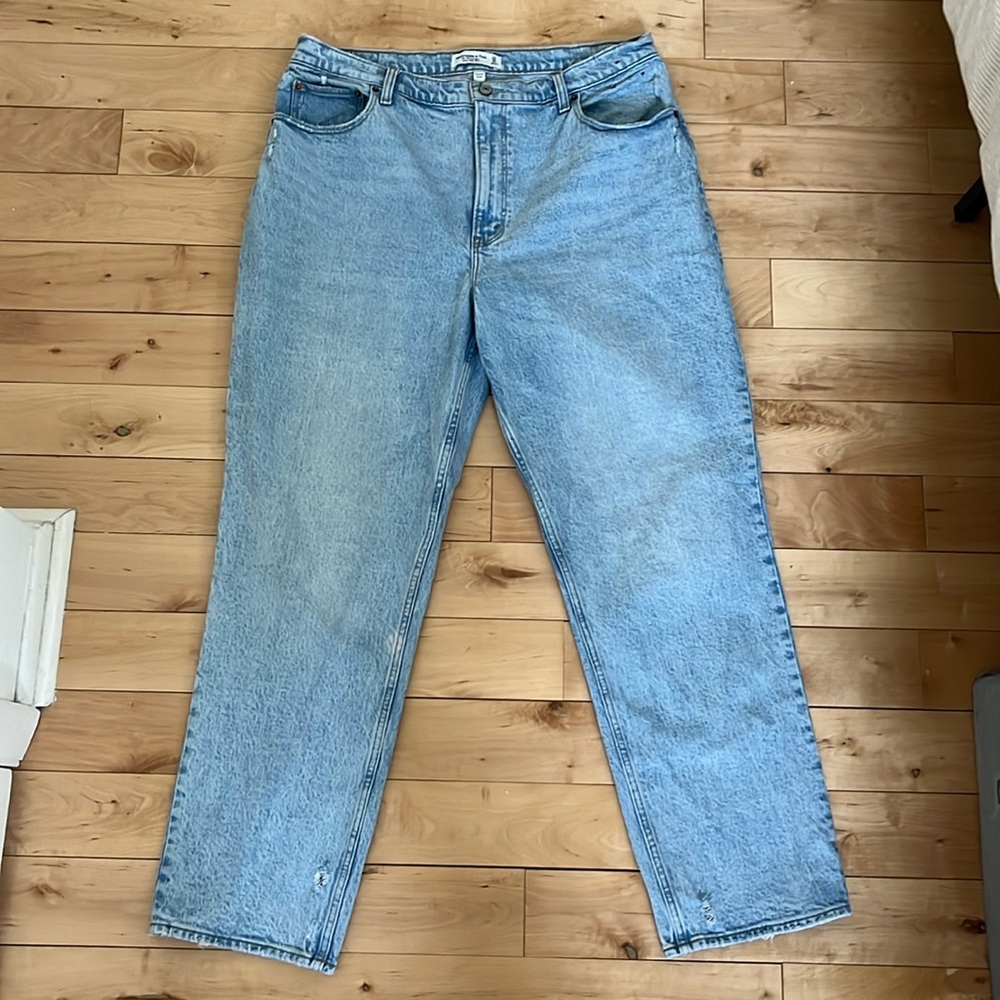 Abercrombie Curve Love 90s Straight Jeans